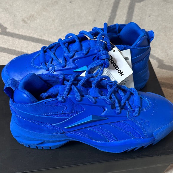 Reebok x Cardi B Club C V2 Sneakers - Picture 4 of 6
